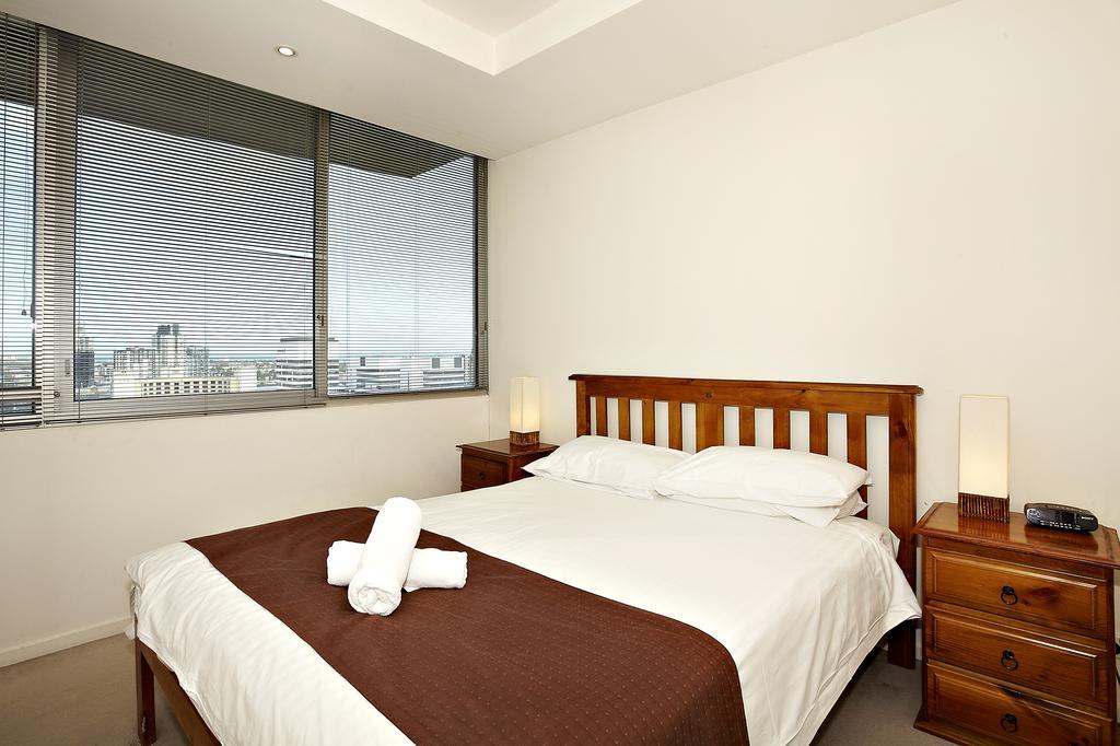 Astra Apartments Мельбурн Номер фото