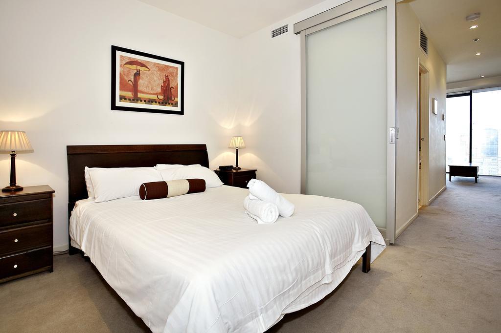 Astra Apartments Мельбурн Номер фото