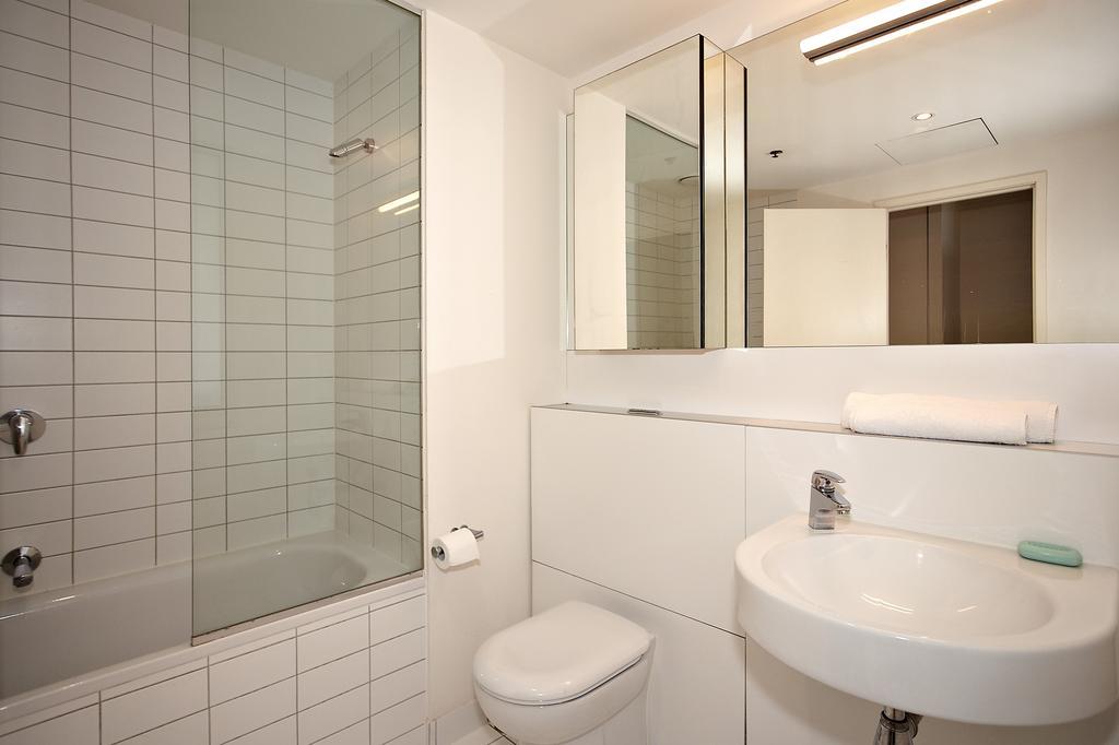 Astra Apartments Мельбурн Номер фото
